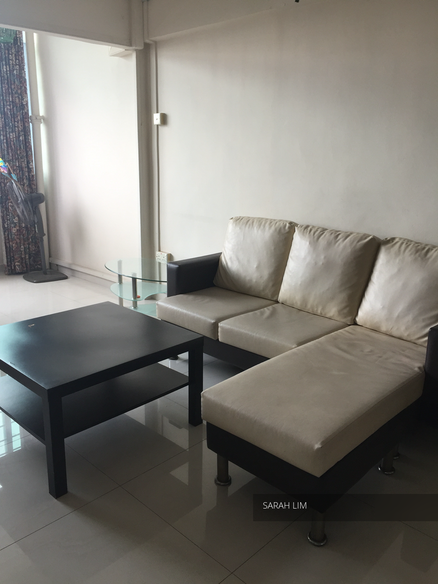 Blk 230 Hougang Avenue 1 (Hougang), HDB Executive #107064332